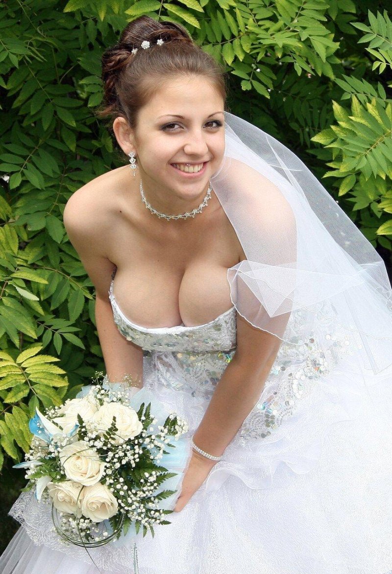 Brides with a large neckline