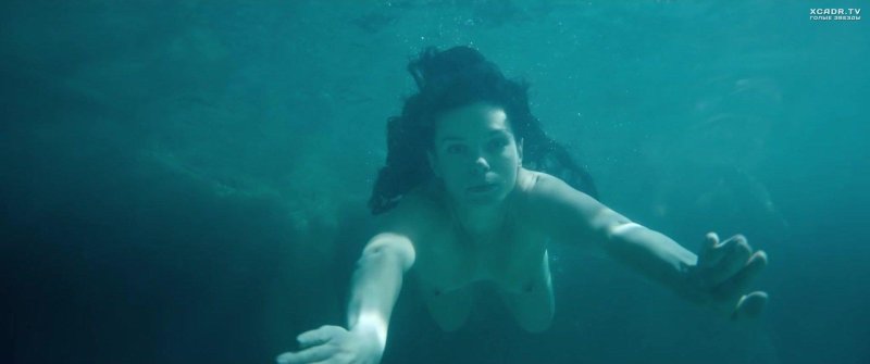 Naked photo shoot underwater