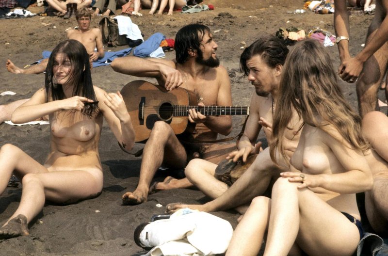 Distressed hippies
