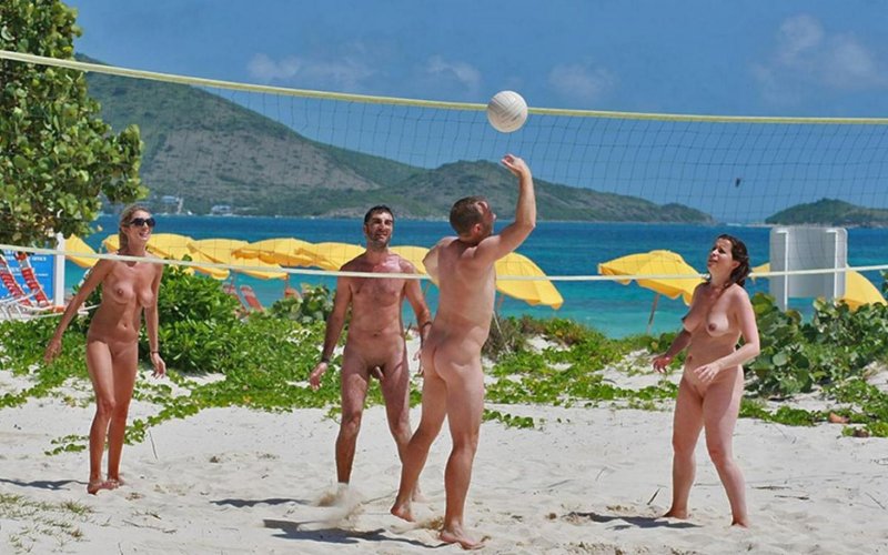 Nudist entertainment