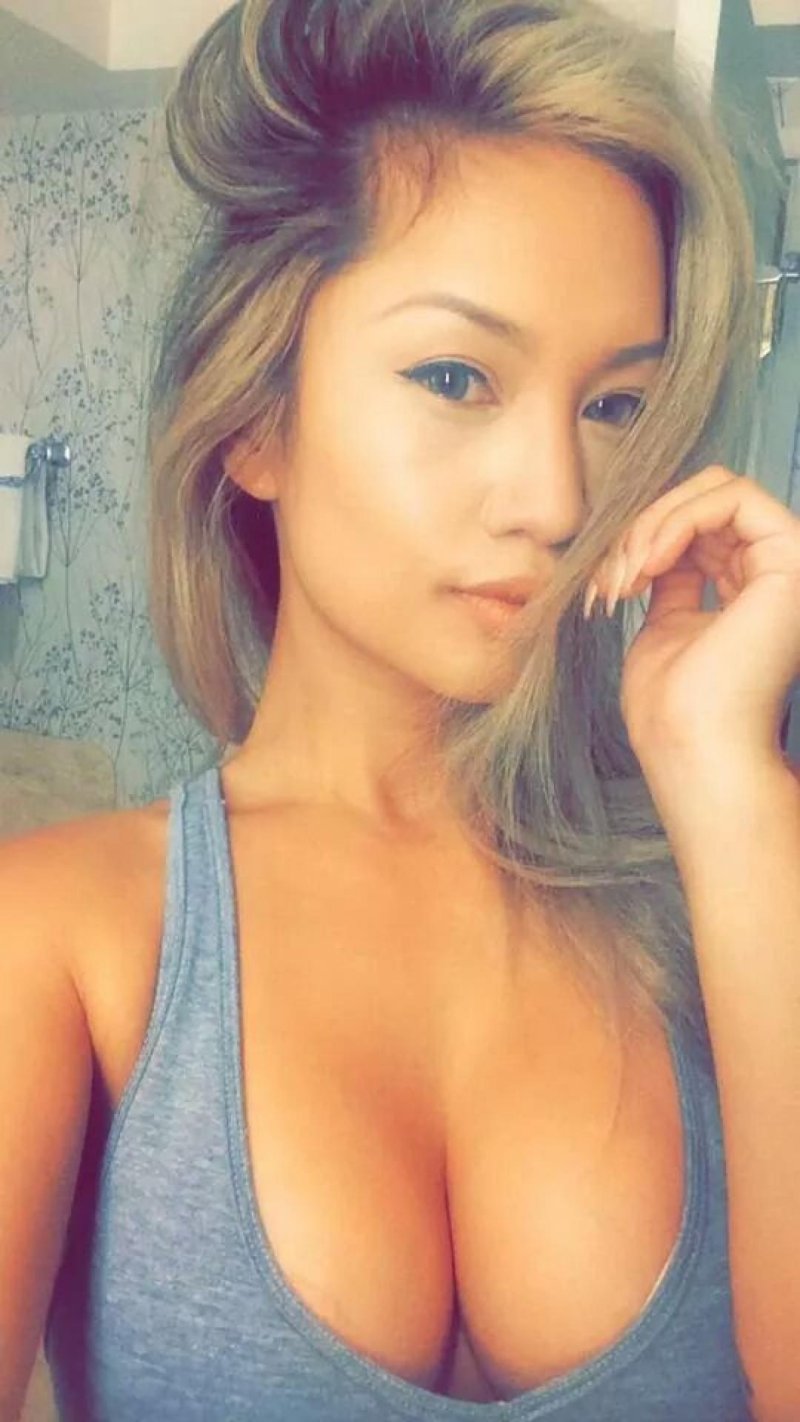 Vicki li