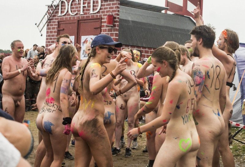 Woodstock Naked