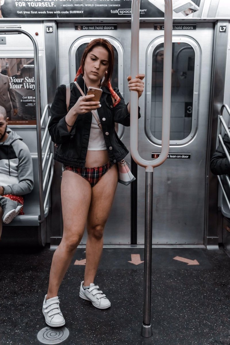 New York Metro without pants