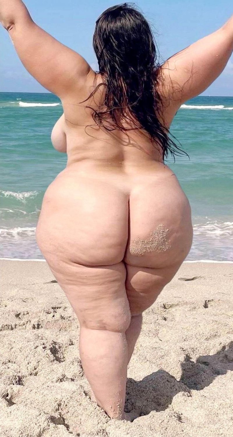 Fat asses on the beach