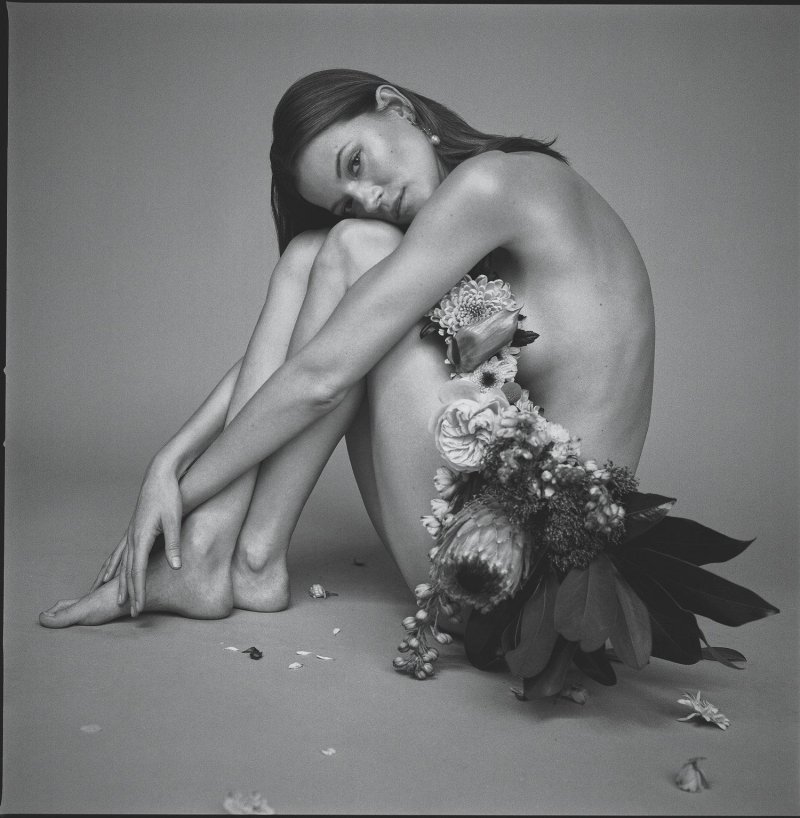 Photo shoots nude