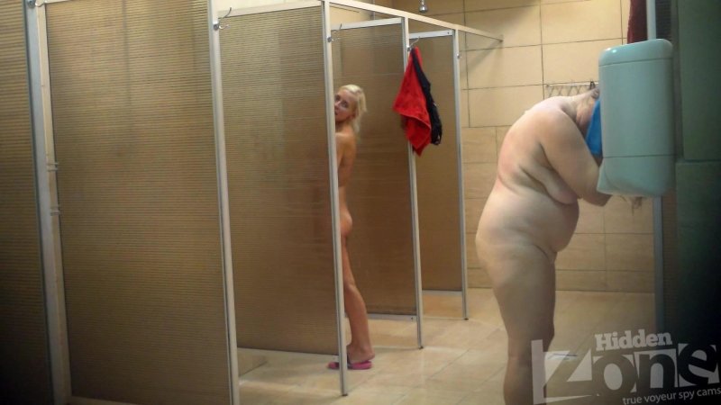 Naked women in the social soul