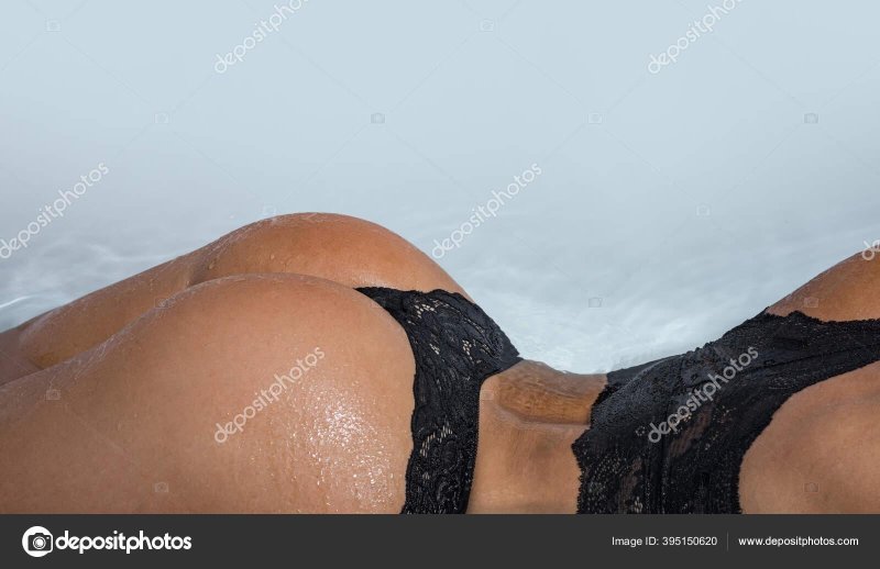 Beautiful butt in lace
