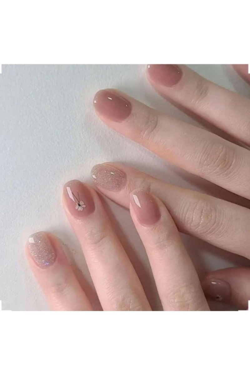 Short nails
