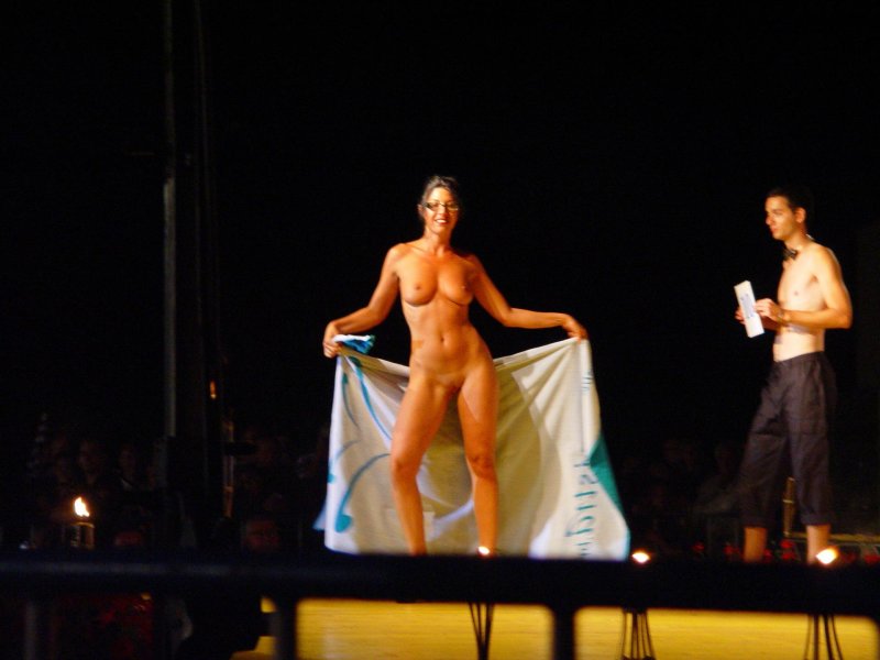 Erotic dancing