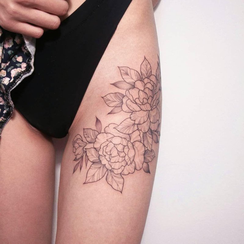 Sketches of tattoos for girls on the hip