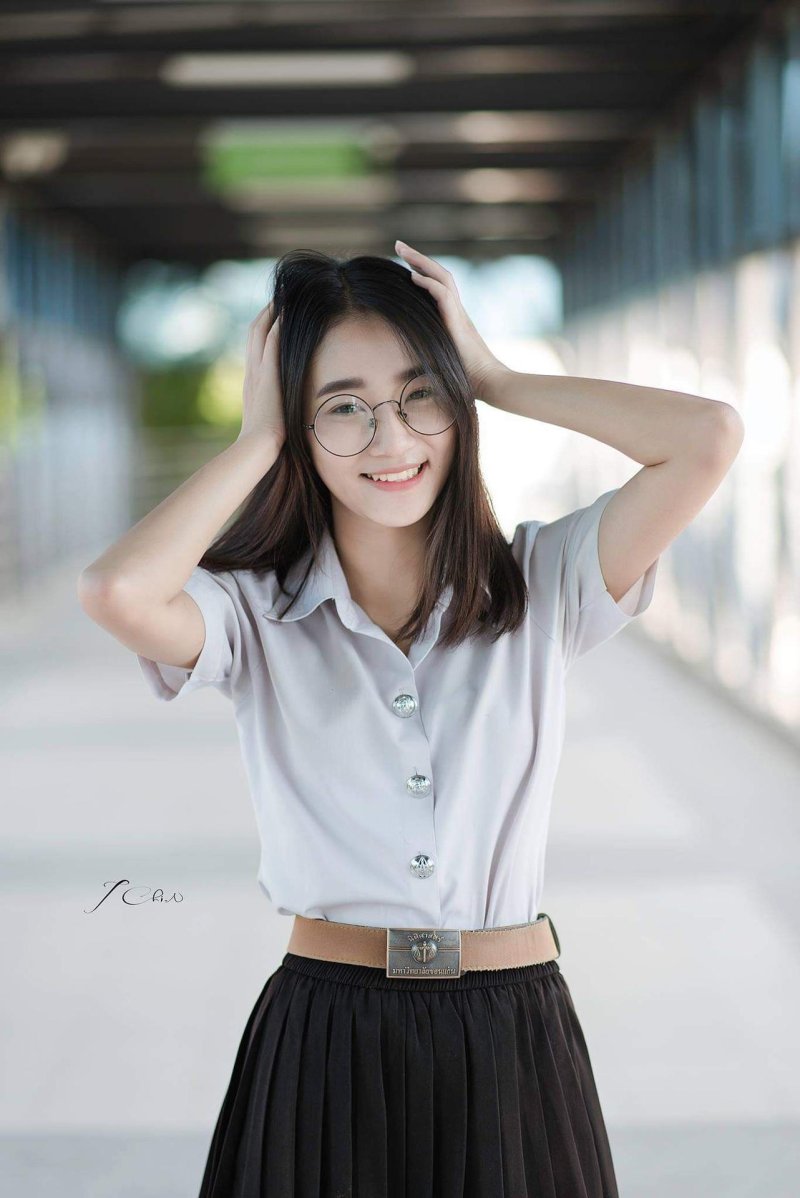 Cute Asian girls