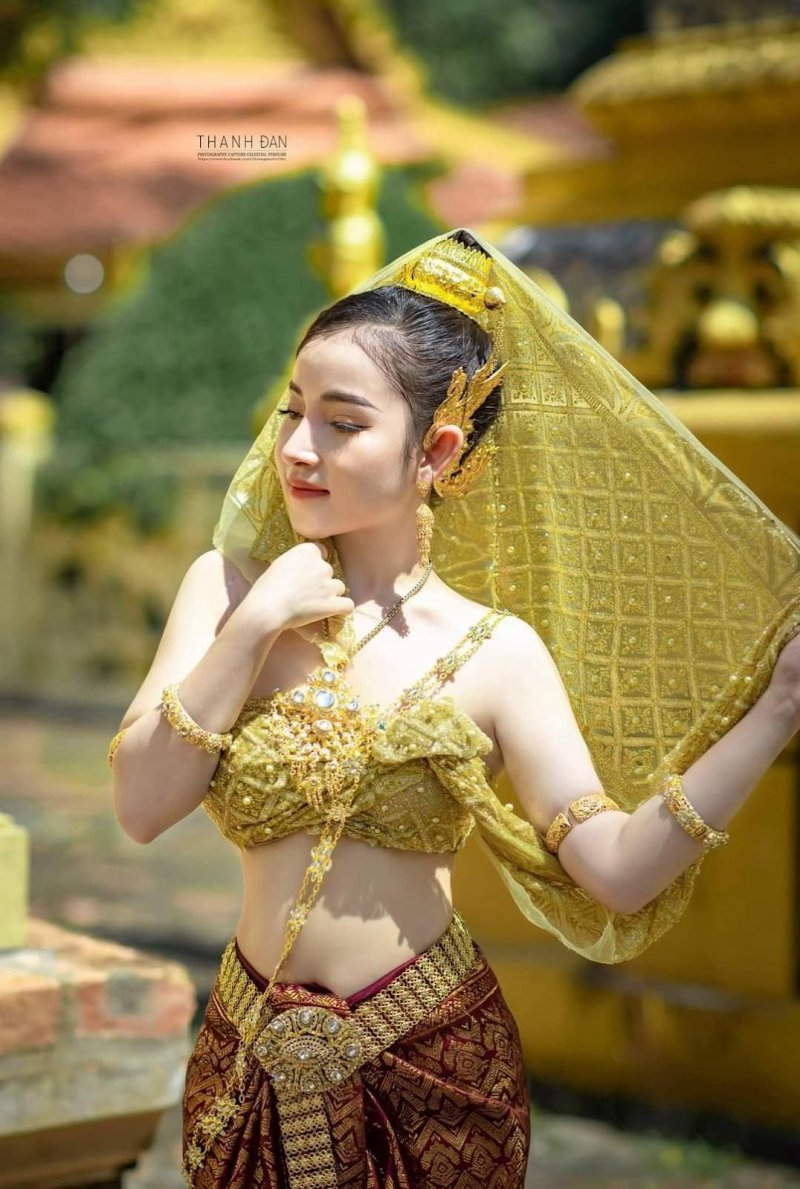 Traditional thai clothing