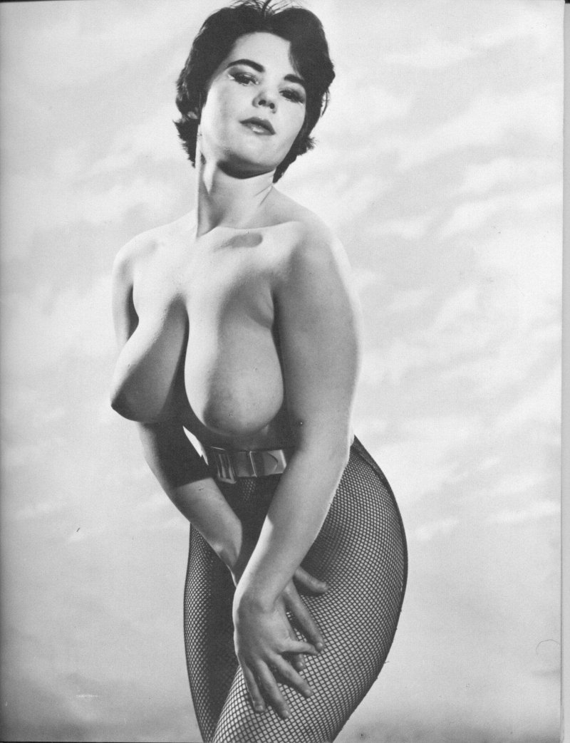 Betty Brosmer Nudenka