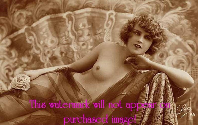 Vintage naked women