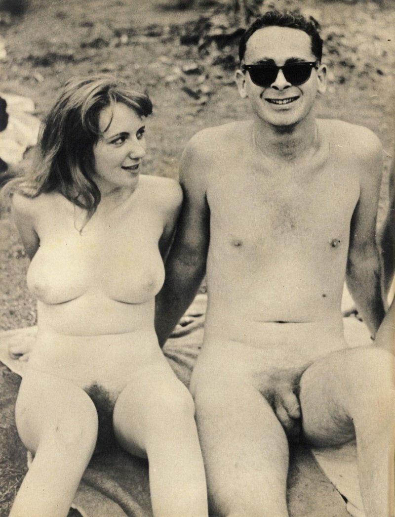 Family naturism retro