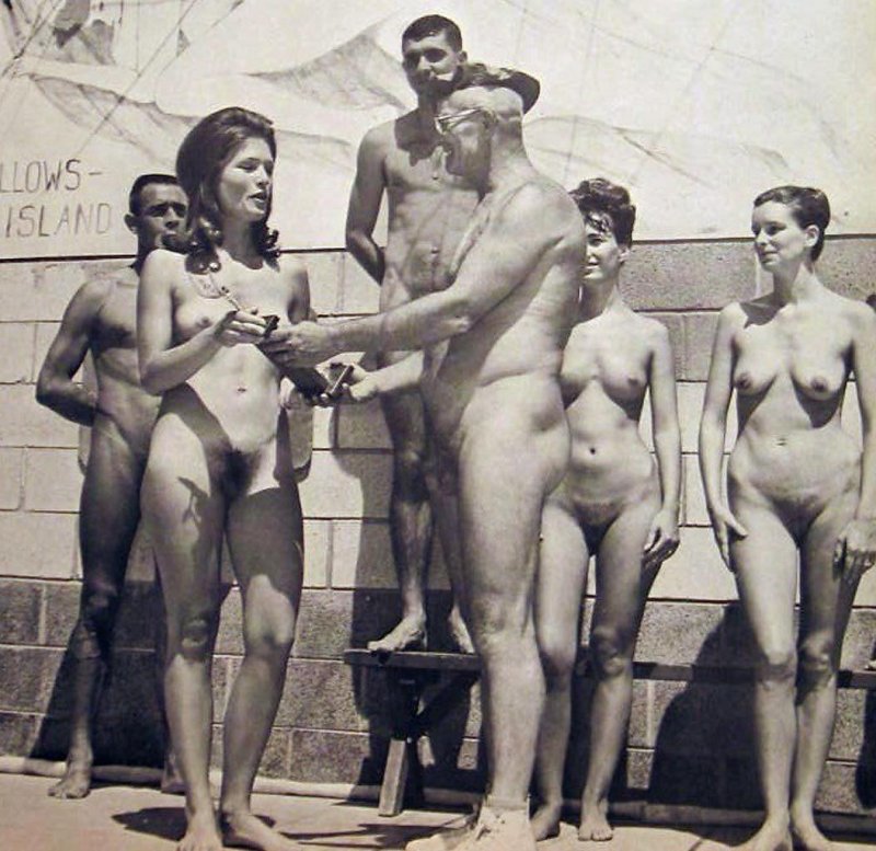 French retro nudism