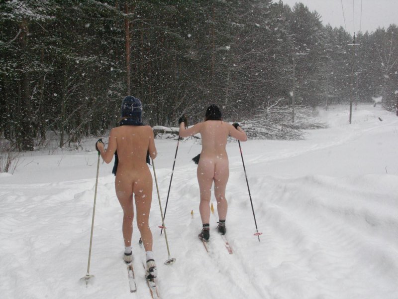 Skiing naked