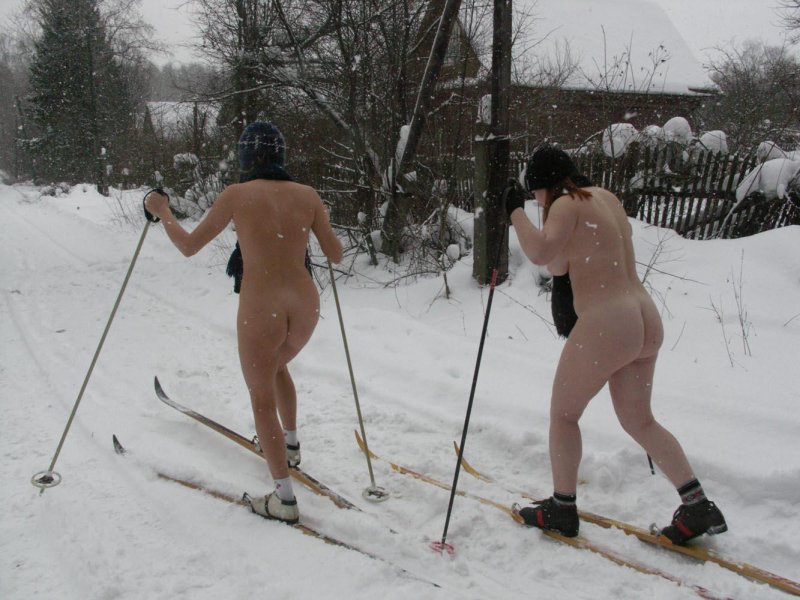 Erotic photo shoot skiing