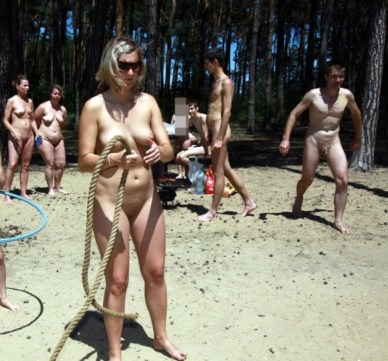 On the beach of nudists