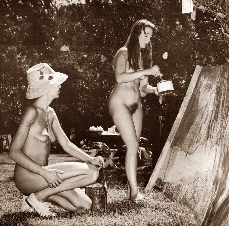 Retro nudism