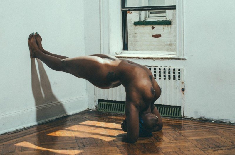 Yoga nude