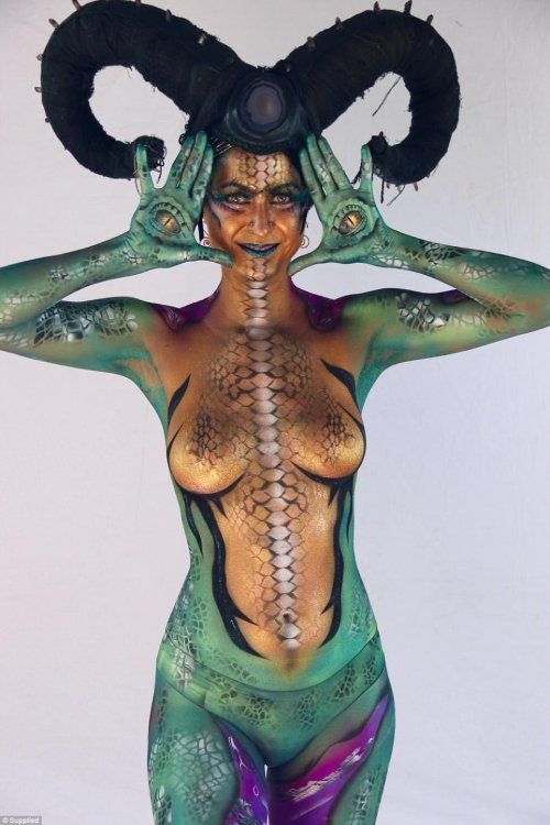 Bodiart on a naked female body