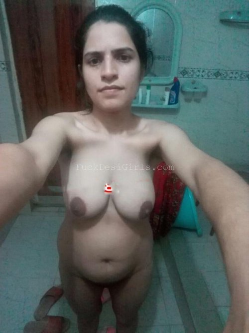 Nude selfie