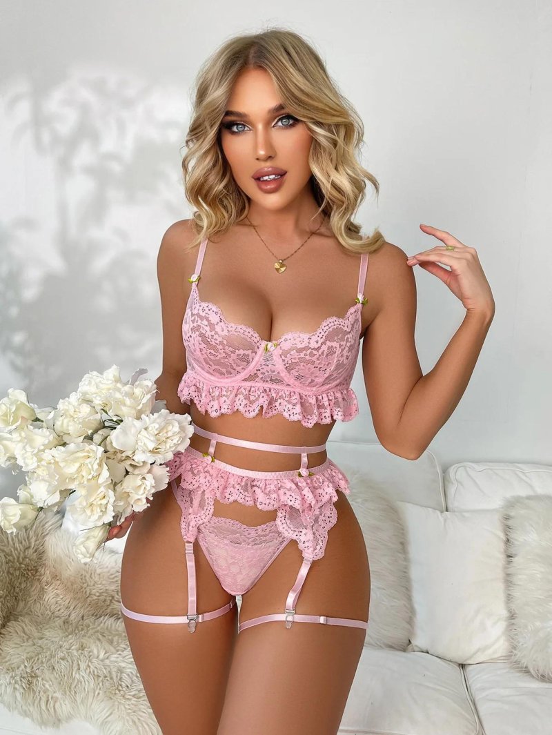 Female lace underwear