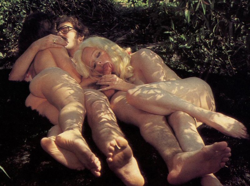 Naked hippies Woodstock