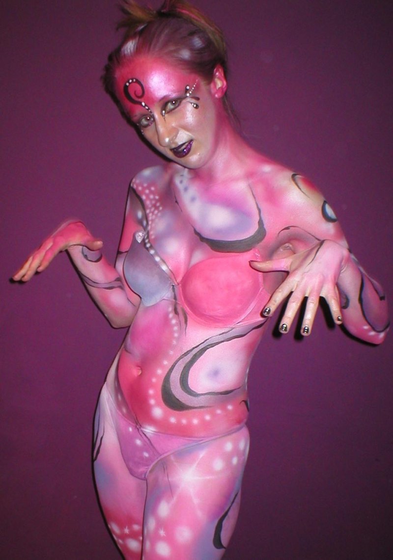 Nude bodyar