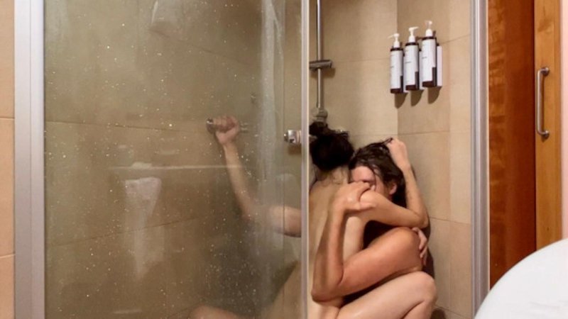 Sex in shower