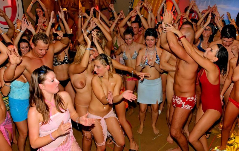 Naked parties on Ibiza