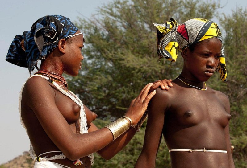 Naked African girls