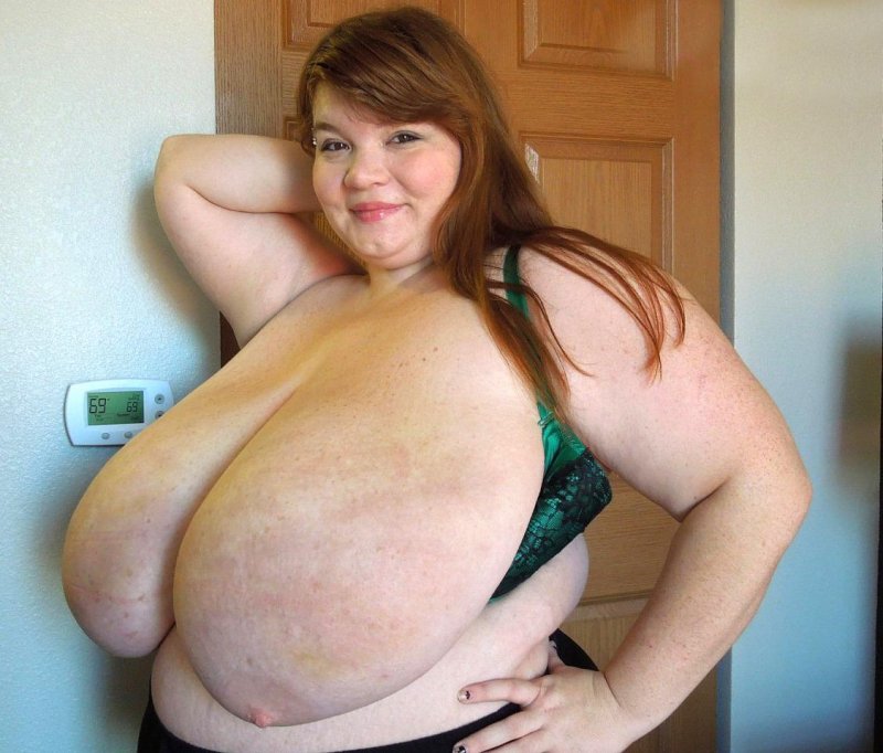 Anorei collins huge boobs