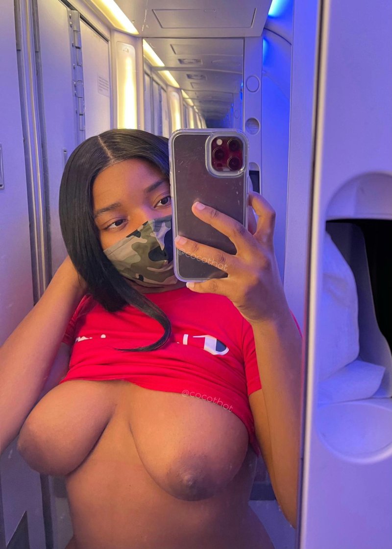 Selfie boobs