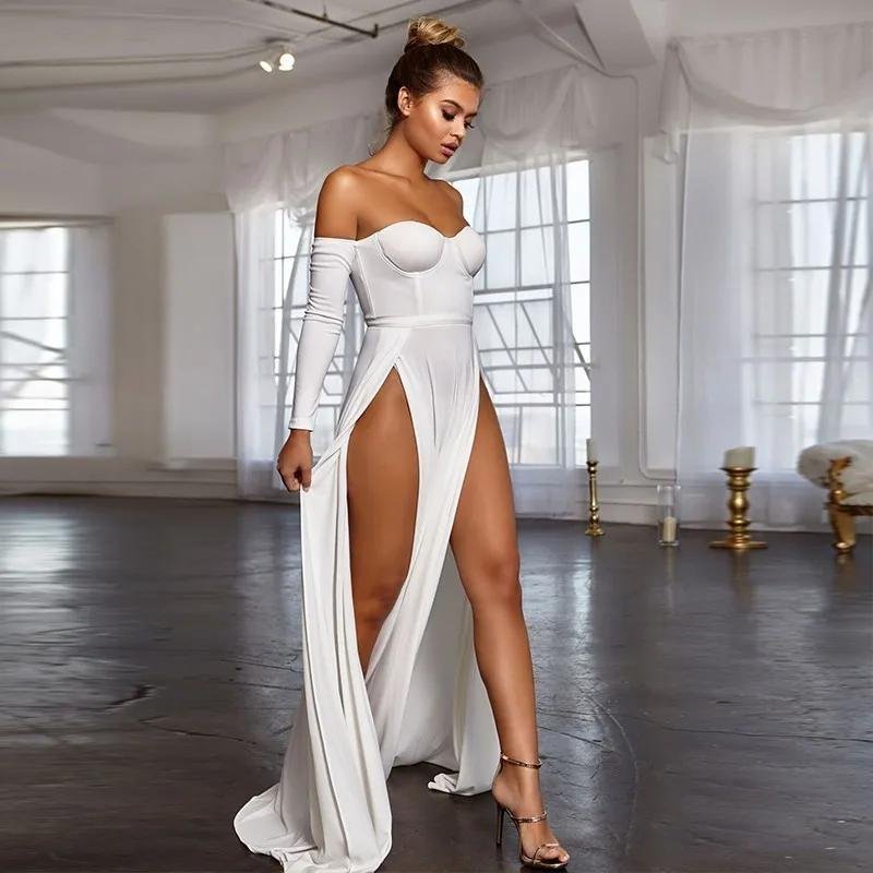 Dress with high cut